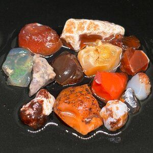 Beautiful Crystal Clear Common Colored Faceting Mexican Fire Opal Cutting Rough